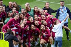 开云体育平台APP-国际足球女队表现抢眼，比赛激烈精彩