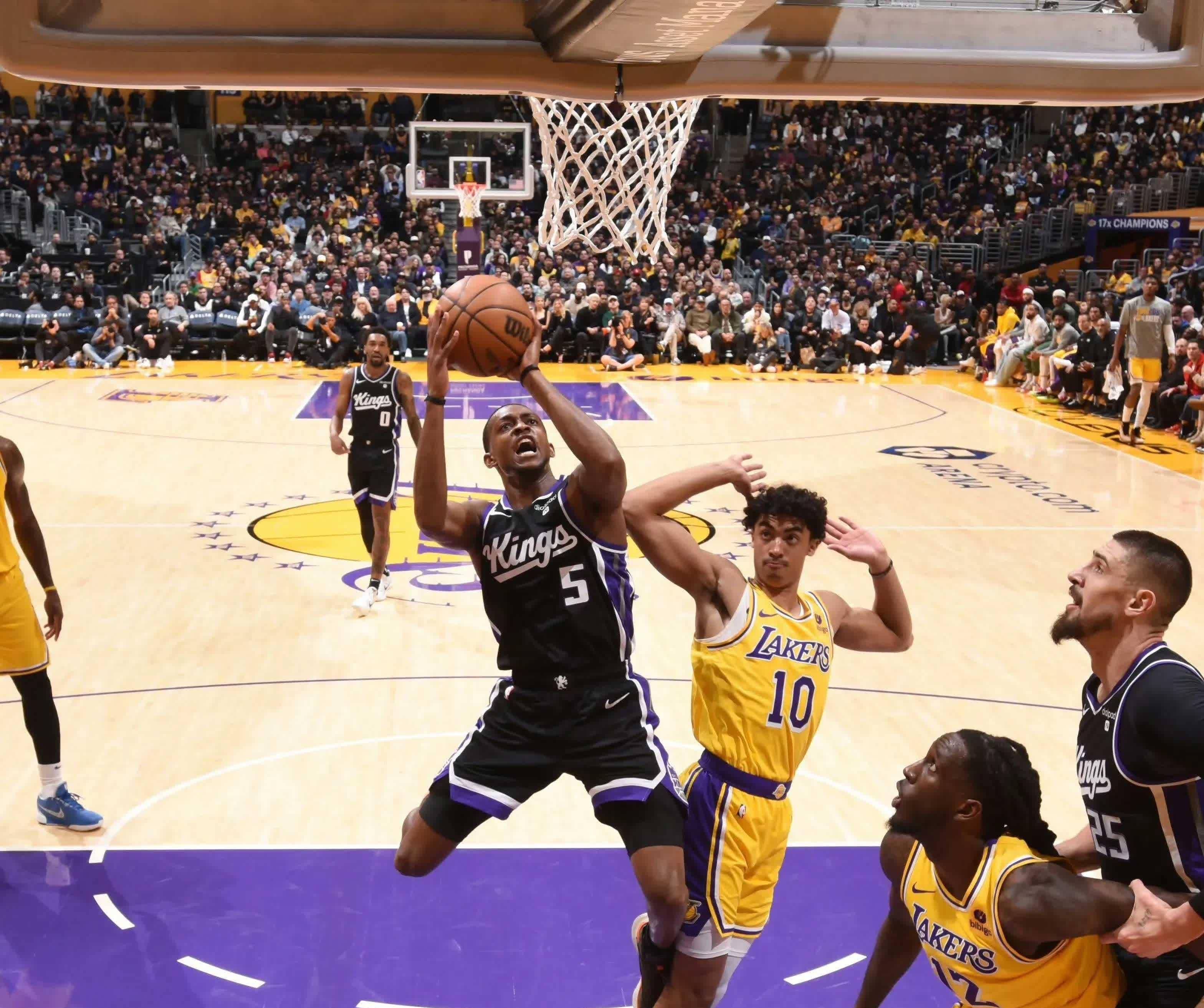 关于森林狼大胜国王，公牛击败步行者，爵士惨败太阳的信息