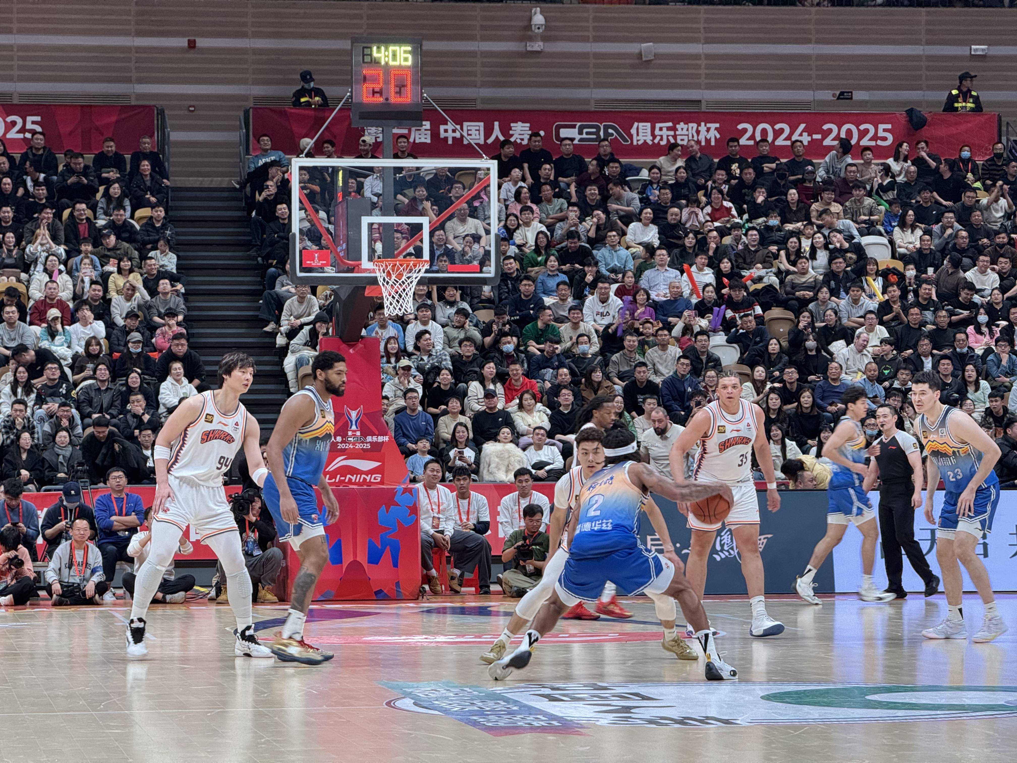 国内俱乐部在国际赛场上表现抢眼 国内俱乐部在国际赛场上表现抢眼