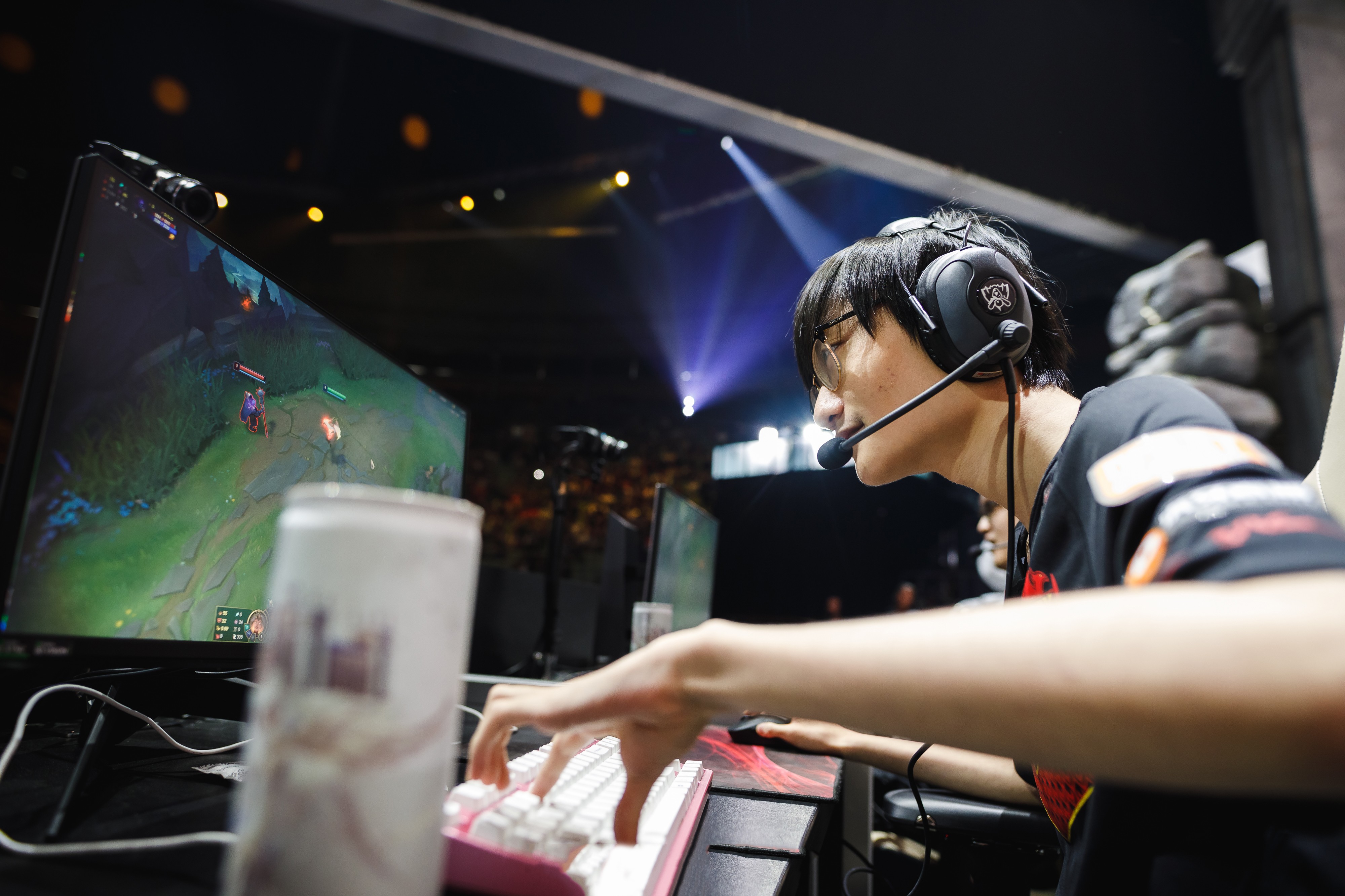 包含RNG横扫DRX2,Doinb制霸全场的词条 包含RNG横扫DRX2,Doinb制霸全场的词条